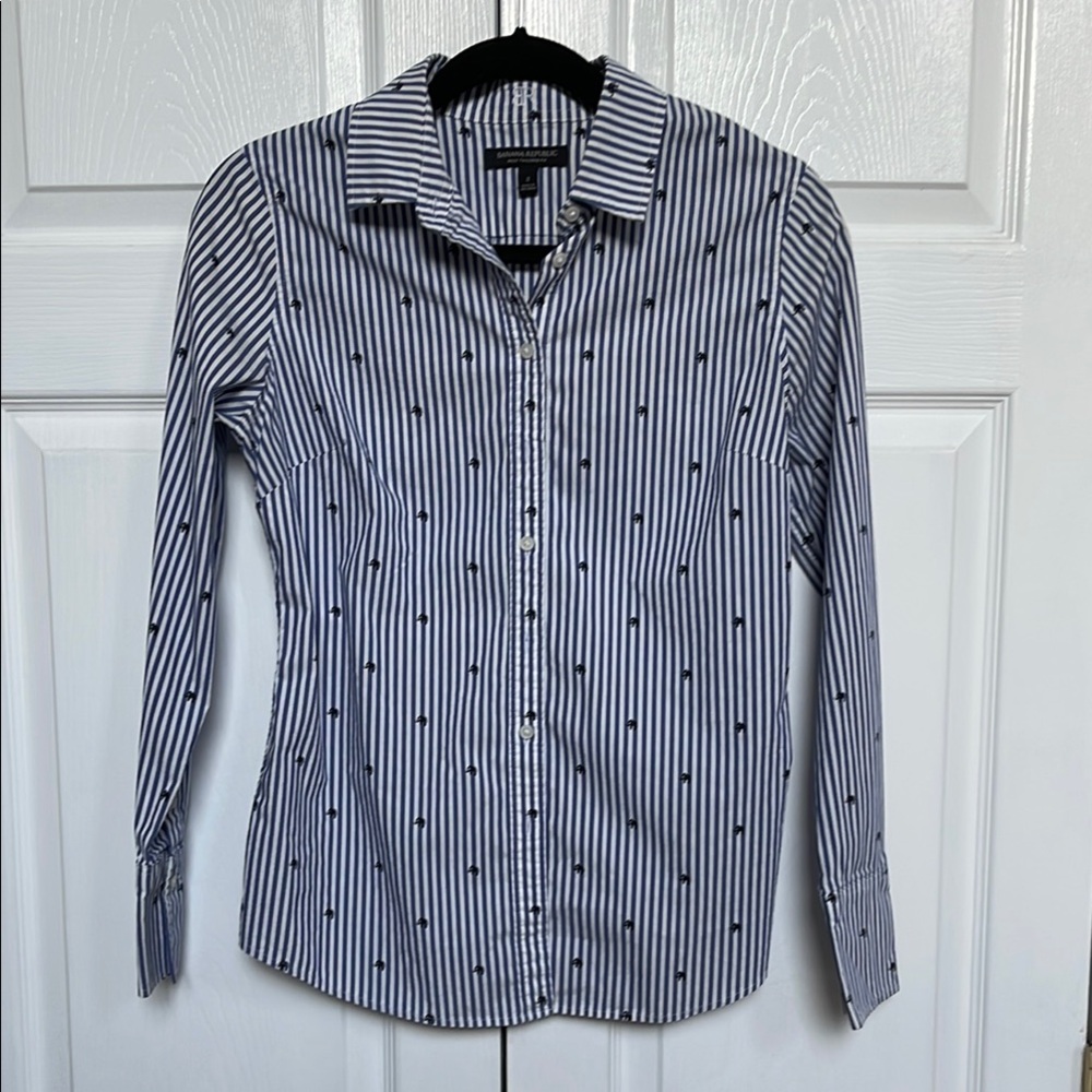Banana Republic Blue Striped women's l/s Shirt with mini elephants